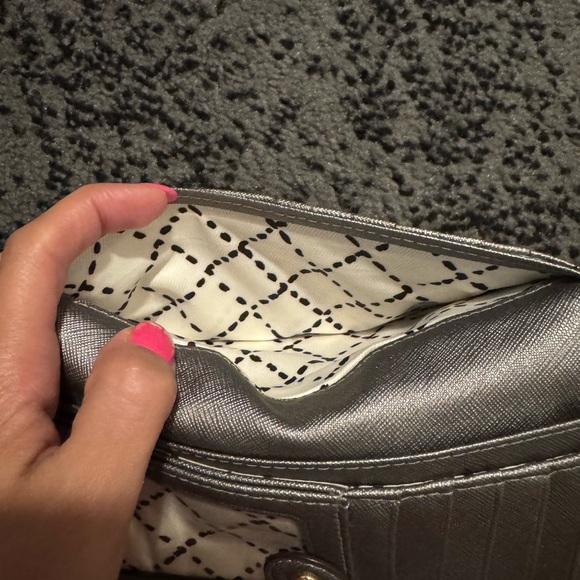 Kate Spade Wallet - Picture 6 of 7